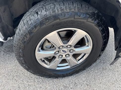 Used 2018 Ford F150 XLT w/ Equipment Group 302A Luxury AWD/4WD image 12