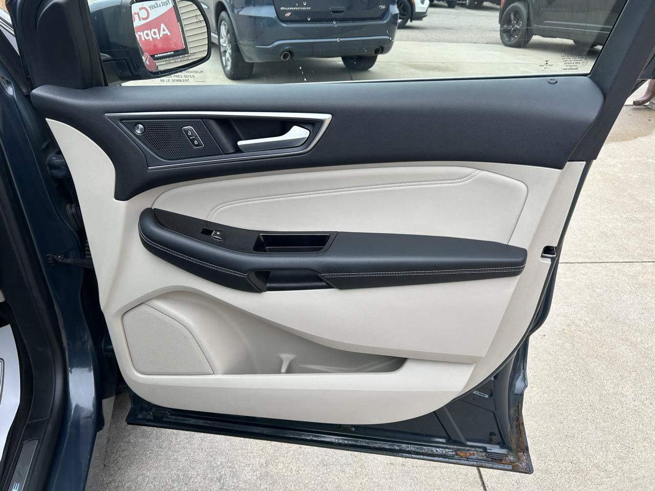 Used 2019 Ford Edge Titanium w/ Cold Weather Package AWD/4WD image 16