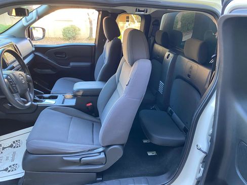 Used 2022 Nissan Frontier S AWD/4WD image 34