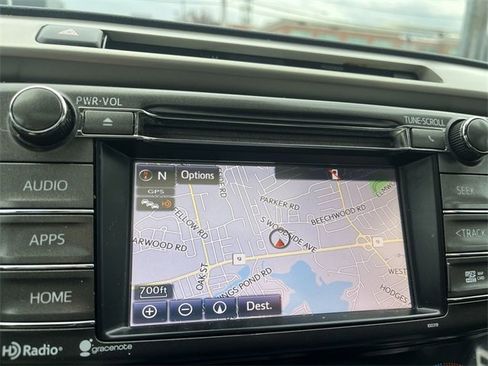 Used 2014 Toyota RAV4 Limited image 18