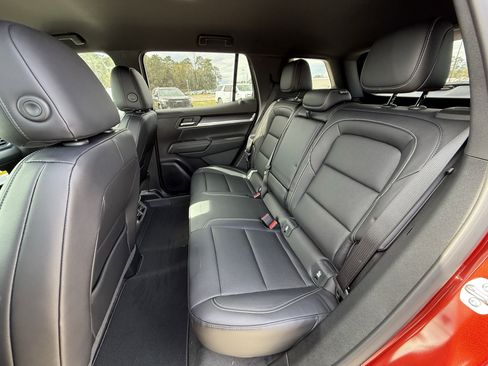 New 2026 GMC Terrain Elevation w/ Elevation Premium Package FWD image 16