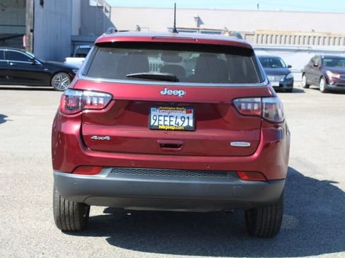 Used 2022 Jeep Compass Latitude w/ Convenience Group image 4