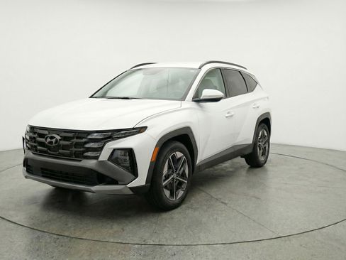 Used 2025 Hyundai Tucson SEL image 3
