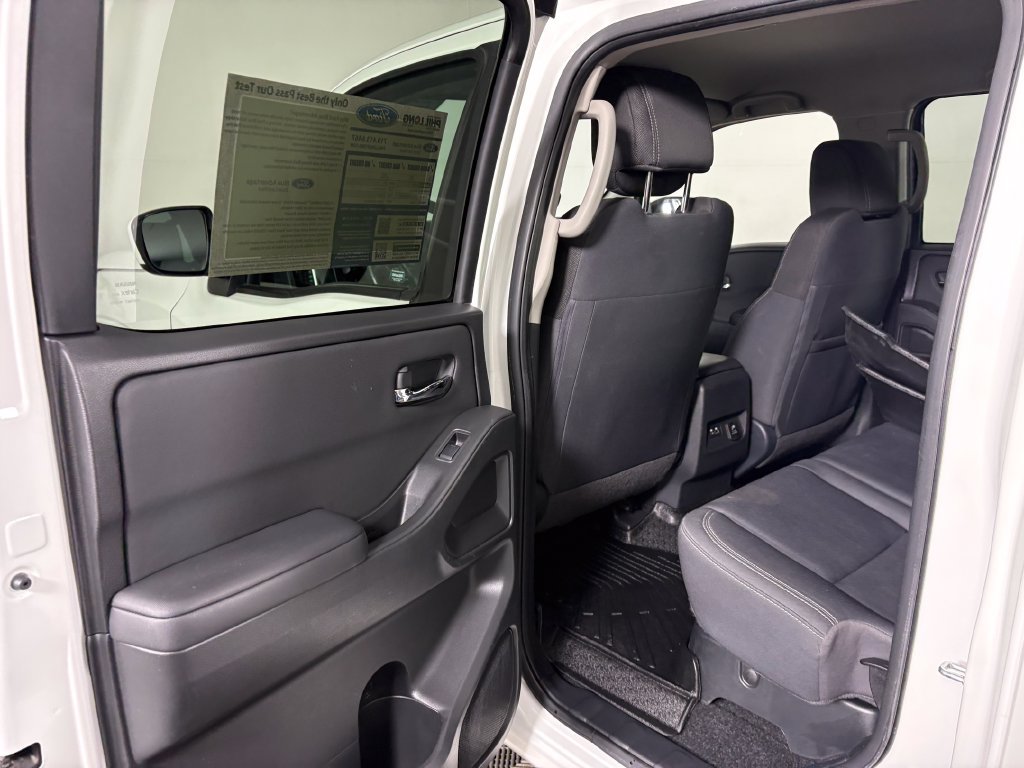 Used 2024 Nissan Frontier SV w/ SV Convenience Package AWD/4WD image 28