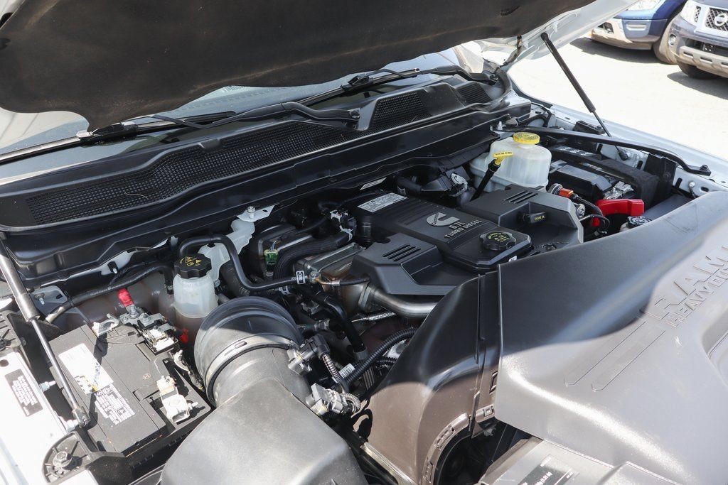Used 2022 RAM 5500 Tradesman w/ Chrome Appearance Group RWD image 11