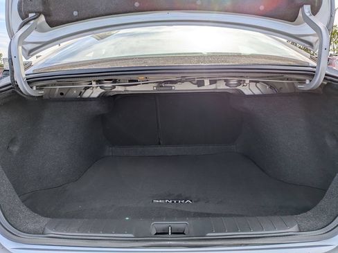Used 2022 Nissan Sentra SV FWD image 6