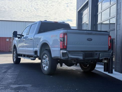 Used 2026 Ford F250 Lariat w/ Lariat Premium Package image 3