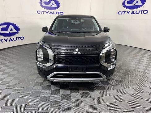 Used 2024 Mitsubishi Outlander SE FWD image 9