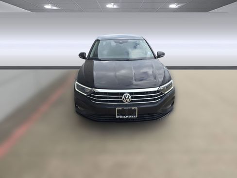 Used 2021 Volkswagen Jetta SEL Premium image 3
