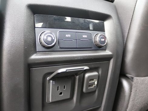 Used 2020 Chevrolet Traverse RS image 23