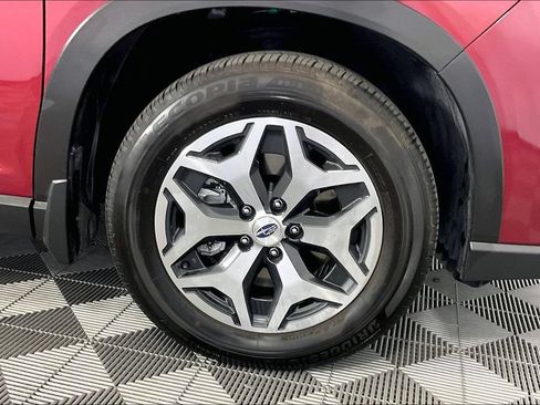 Used 2024 Subaru Forester Premium AWD/4WD image 10