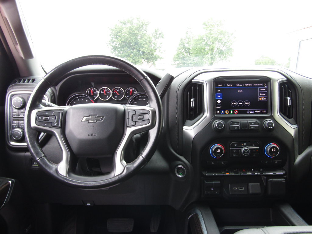Used 2020 Chevrolet Silverado 1500 RST w/ Rally Edition AWD/4WD image 5