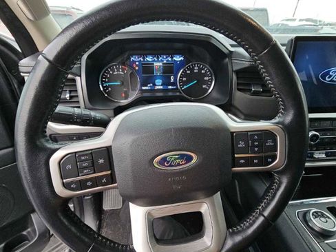 Used 2023 Ford Expedition Max XLT image 16