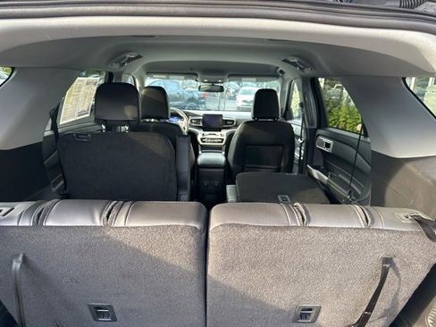 Used 2024 Ford Explorer XLT w/ Equipment Group 202A image 11