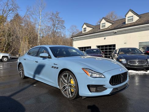 Used 2022 Maserati Quattroporte Modena Q4 image 7