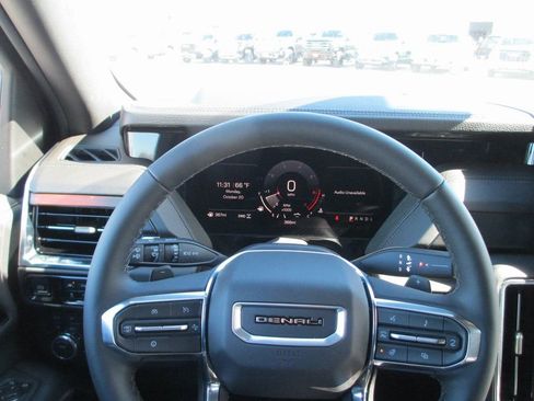 New 2026 GMC Yukon Denali w/ Sun & Power Step Package image 23