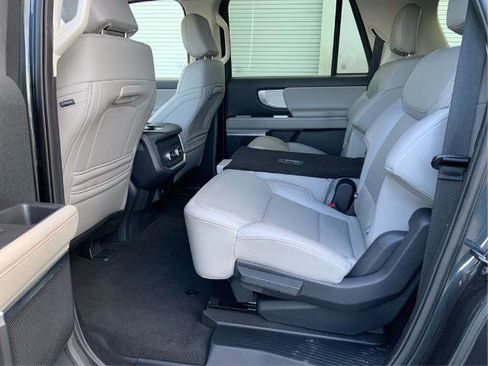 Certified 2025 Ford Expedition Max Active AWD/4WD image 10