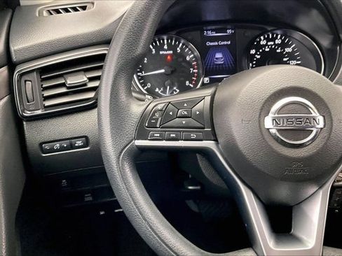 Used 2017 Nissan Rogue Sport S w/ S Appearance Package AWD/4WD image 21