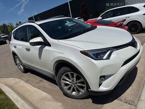 Used 2017 Toyota RAV4 Limited AWD/4WD image 3