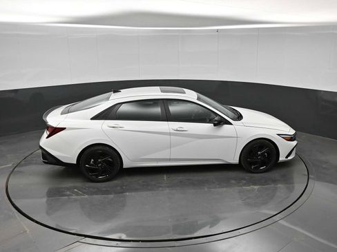 New 2026 Hyundai Elantra SEL Sport FWD image 36