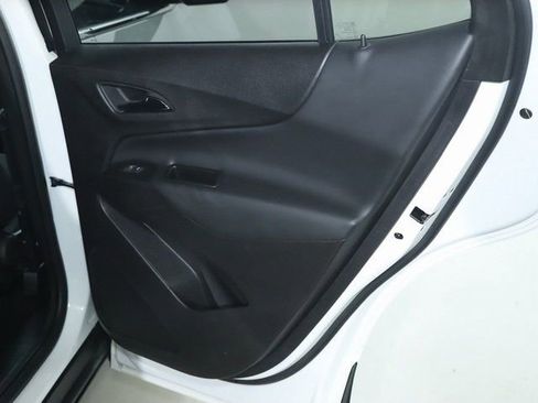 Used 2024 Chevrolet Equinox LT FWD image 30