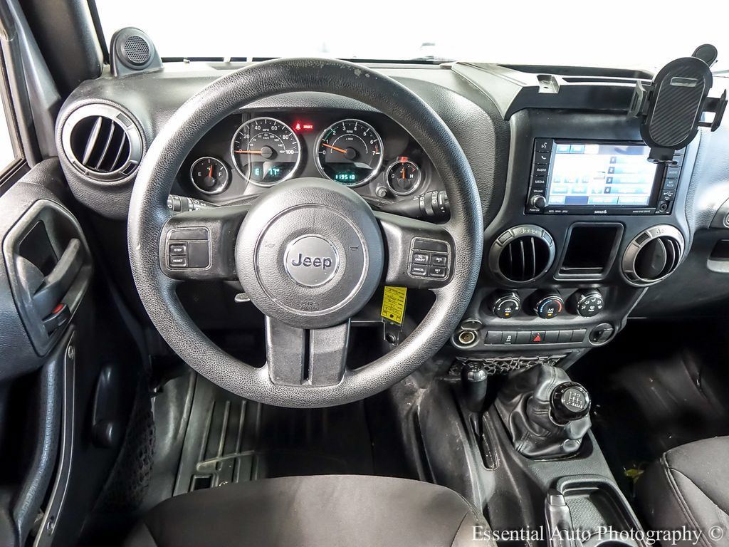 Used 2013 Jeep Wrangler Unlimited Sport AWD/4WD image 12