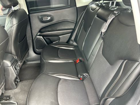 Used 2021 Jeep Compass Latitude w/ Driver Assistance Group image 23