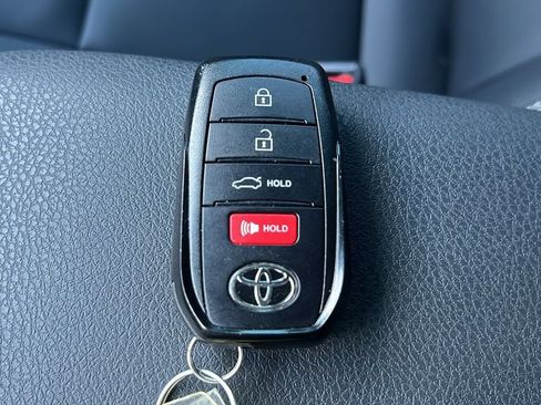 Used 2026 Toyota Camry SE FWD image 9