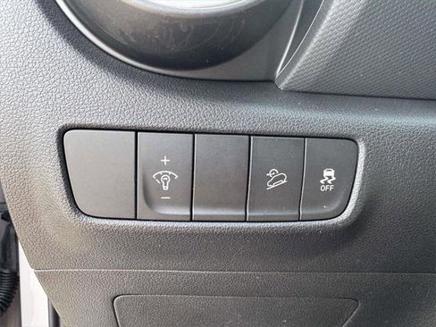 Certified 2023 Hyundai Kona SEL image 20