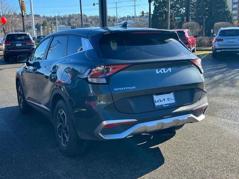 Certified 2024 Kia Sportage LX image 9