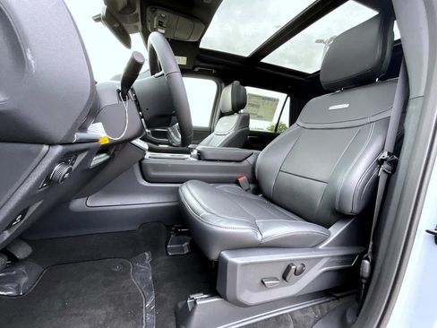New 2027 Ford Expedition Platinum AWD/4WD image 12