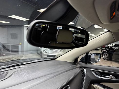 Used 2019 Buick Enclave Essence image 26