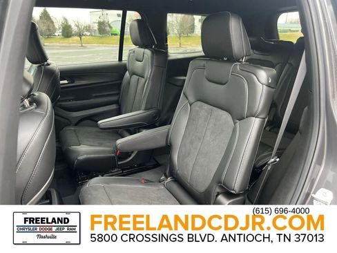 New 2025 Jeep Grand Cherokee L Altitude w/ Trailer Tow Package AWD/4WD image 19
