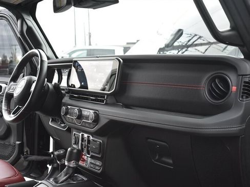 Used 2024 Jeep Wrangler Unlimited Rubicon 392 image 35