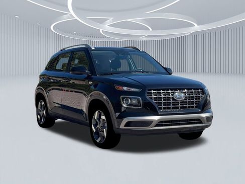 New 2026 Hyundai Venue SEL FWD image 11