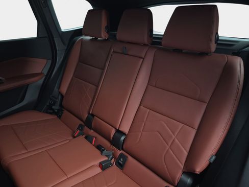 New 2026 BMW X1 xDrive28i w/ Technology Package image 14