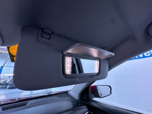 Used 2023 Chevrolet Equinox LT FWD image 34