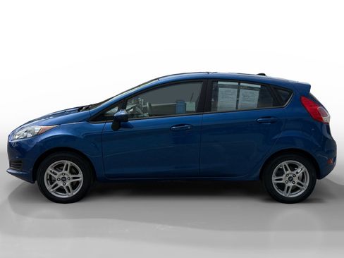 Used 2019 Ford Fiesta SE FWD image 2