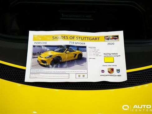 Used 2020 Porsche 718 Boxster Spyder RWD image 12
