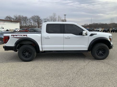 Used 2025 Ford F150 Raptor image 17