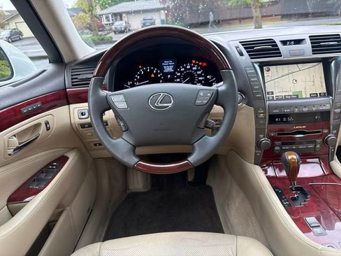 Used 2007 Lexus LS 460 RWD image 13