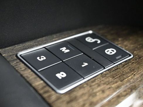 Used 2020 Land Rover Range Rover Sport HSE Dynamic image 22