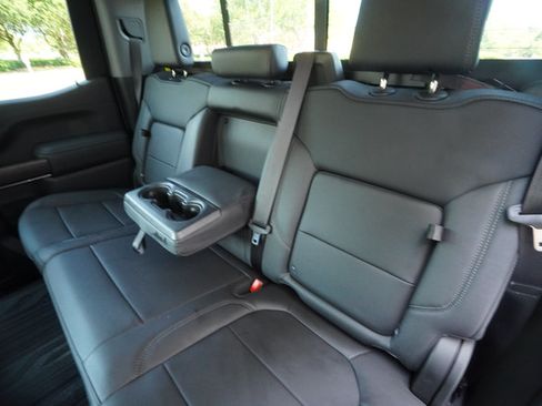 Used 2022 GMC Sierra 1500 SLT w/ SLT Premium Plus Package AWD/4WD image 27