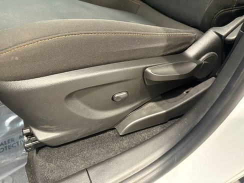 Used 2018 Chevrolet Trax LS image 7