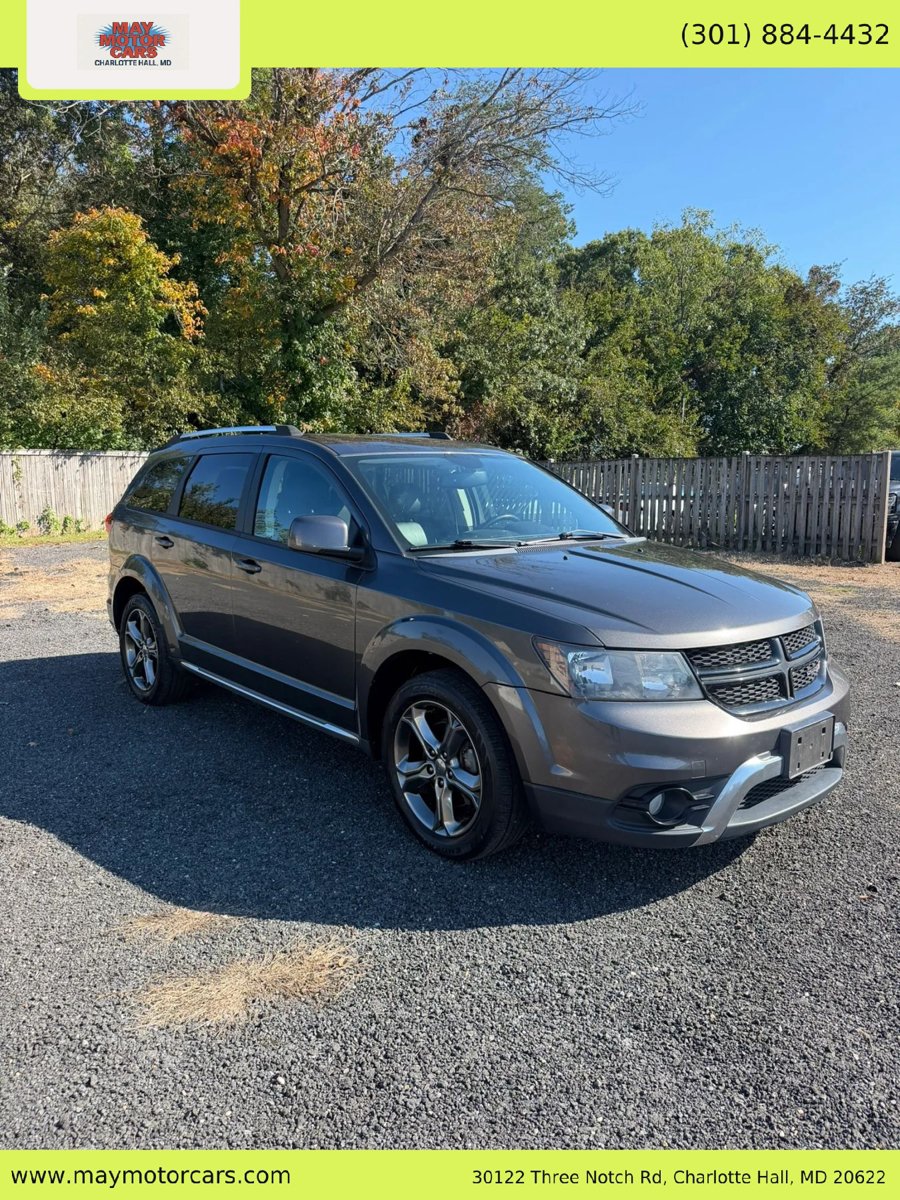 Used 2017 Dodge Journey Crossroad w/ Popular Equipment Group FWD image 1
