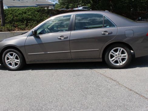 Used 2006 Honda Accord EX-L image 5