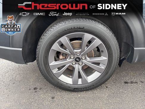 Used 2023 Ford Explorer XLT w/ Equipment Group 202A AWD/4WD image 11