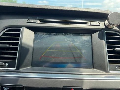Used 2016 Hyundai Sonata SE w/ Cargo Package FWD image 18