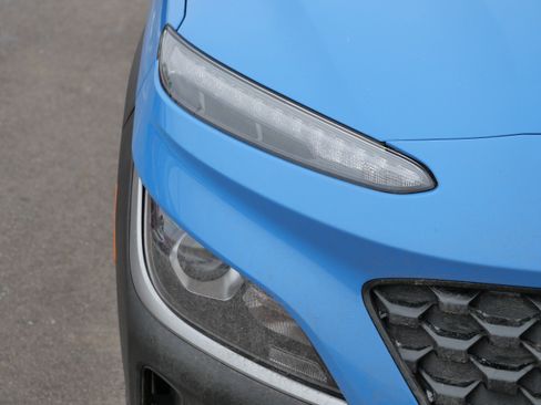 Certified 2022 Hyundai Kona SEL w/ Convenience Package image 16