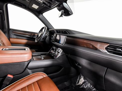 Used 2023 GMC Yukon Denali Ultimate image 40